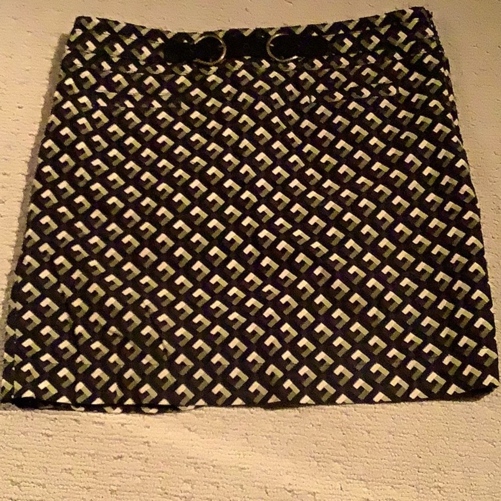 100%cotton skirt looks great with tights and boots or booties.